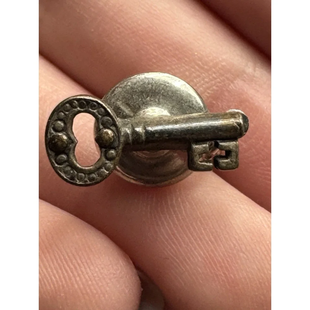 Vintage Silver Tone Skeleton Key Tie Chain